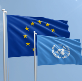 Immagine con bandiere internazionali